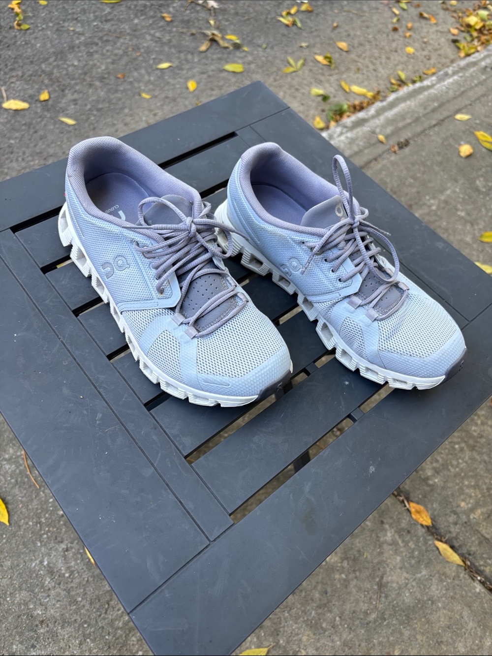 On Running Women's Light Gray Cloud-Style Lace-Up Athletic Sneakers